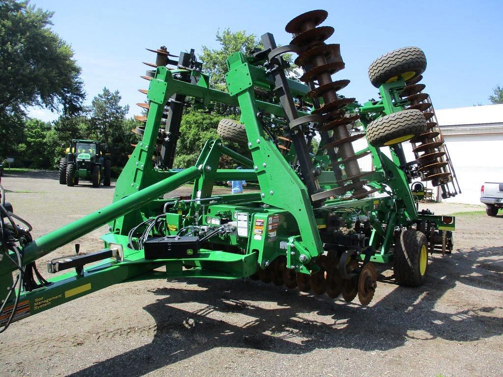 Image of John Deere 2660VT Primary image
