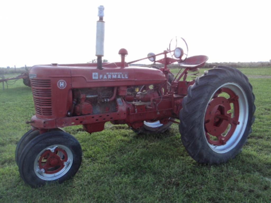 Main image Farmall H