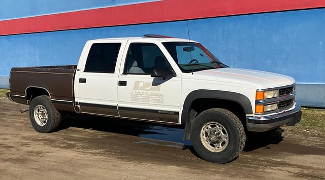 Image of Chevrolet K2500 equipment image 3