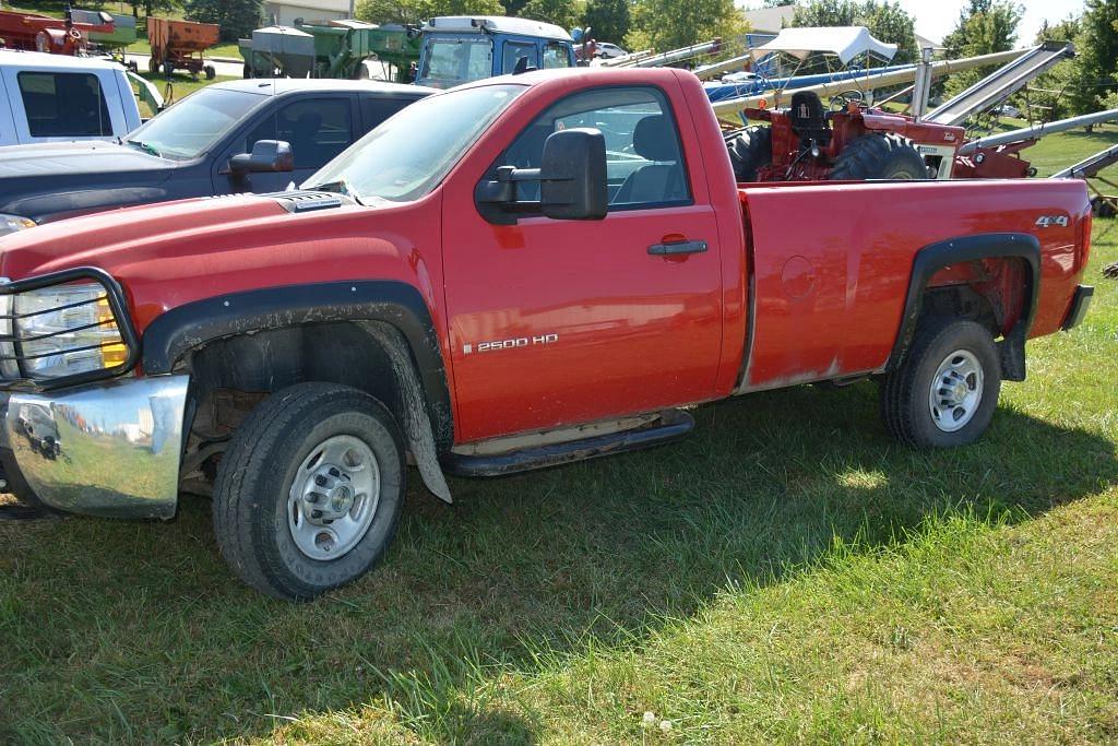 Image of Chevrolet 2500HD Primary image