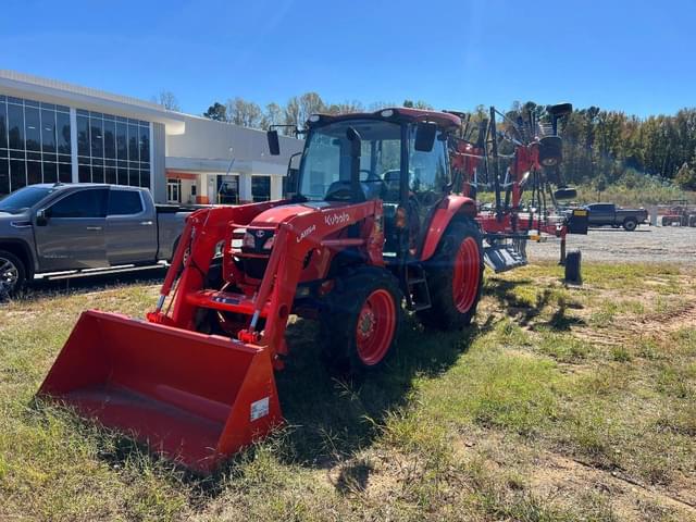 Image of Kubota M4D-061 equipment image 1
