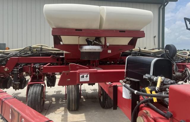 Image of White 8500 equipment image 4