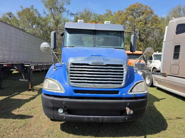 Image of Freightliner Detroit 60 equipment image 1