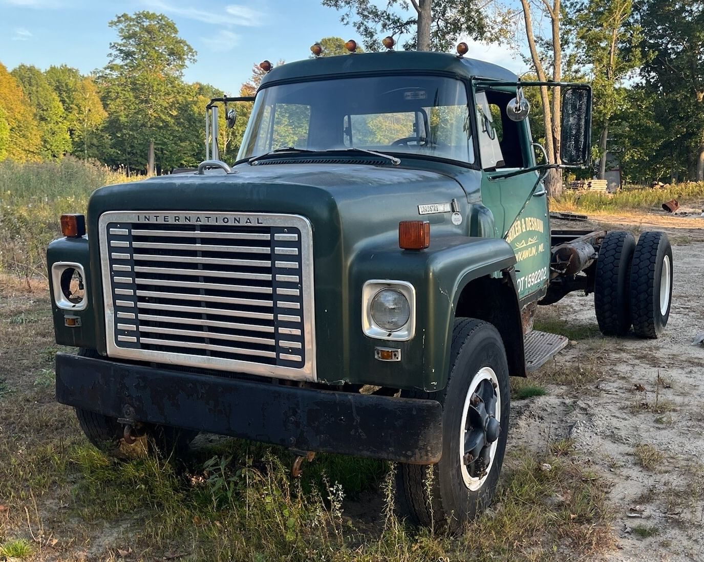 1977 International Loadstar 1800 Equipment Image0