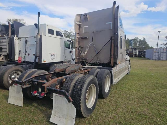 Image of Freightliner Detroit 60 equipment image 3