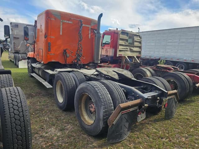 Image of Freightliner ST120 equipment image 2