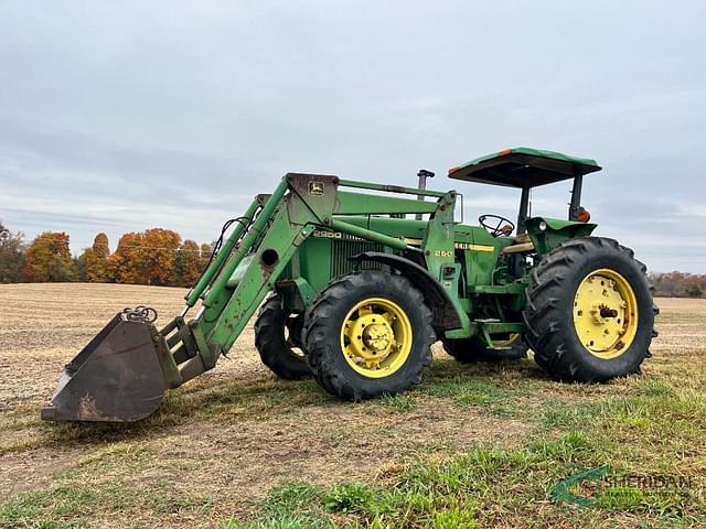 Image of John Deere 2950 equipment image 2