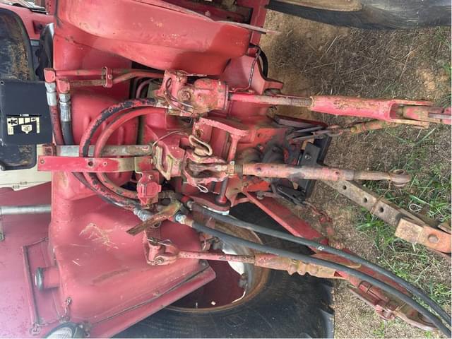 Image of International Harvester 784 equipment image 2