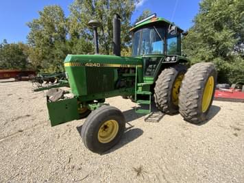 Main image John Deere 4240