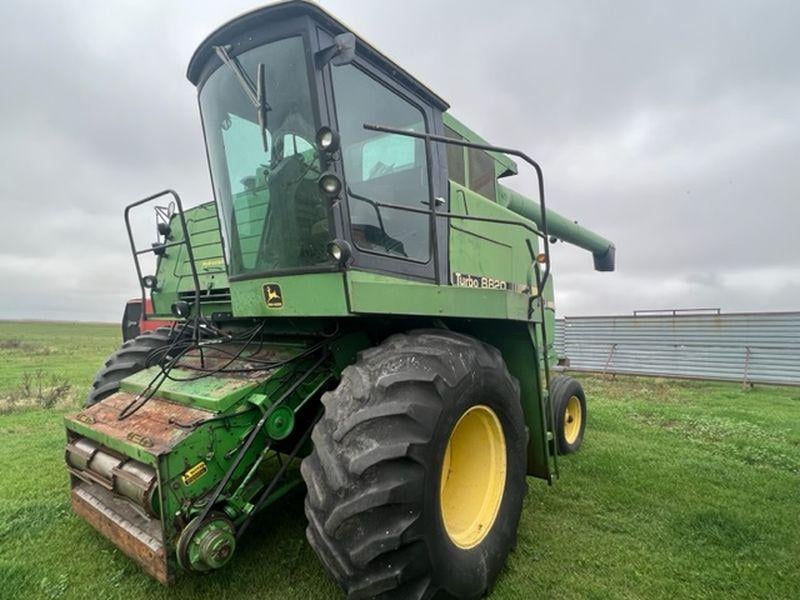 SOLD - John Deere 8820 Lot No. 179 Combines with --- Hrs | Tractor Zoom