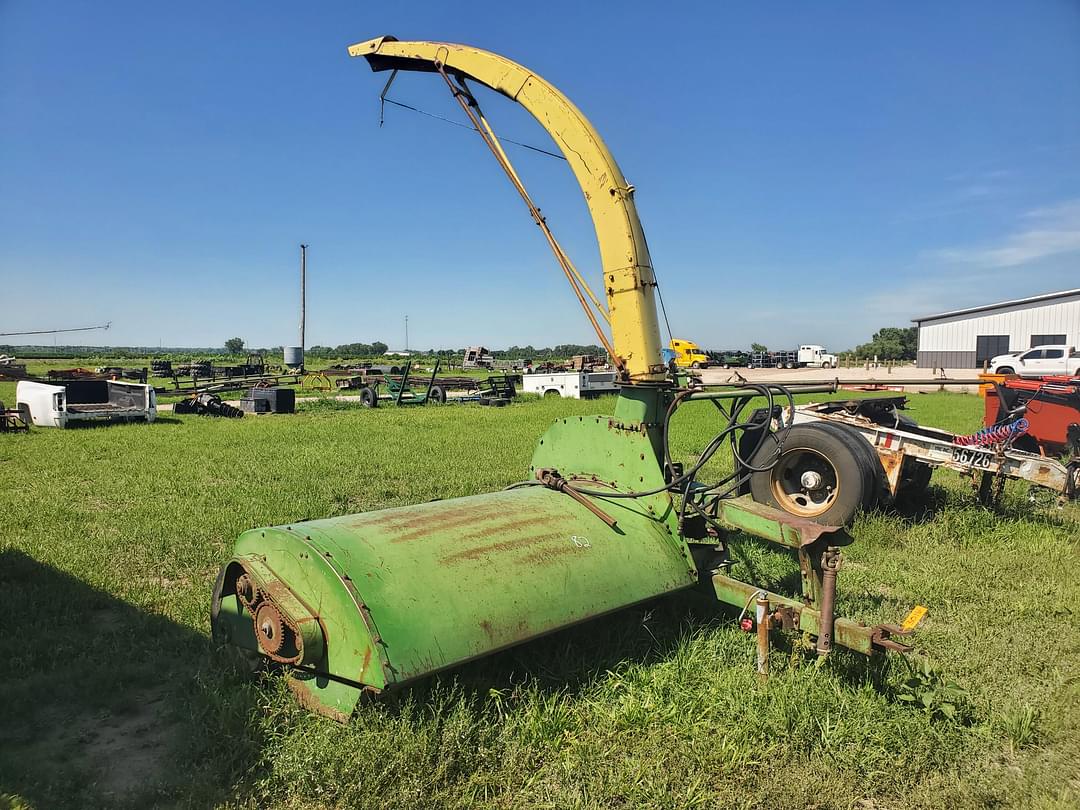 Image of John Deere 16A Primary image