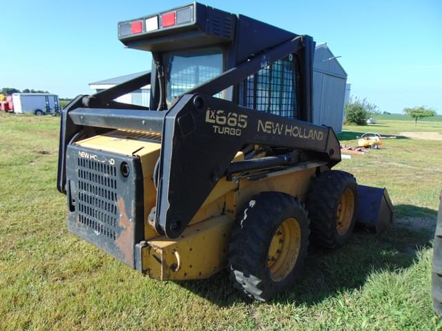 Image of New Holland LX665 equipment image 1