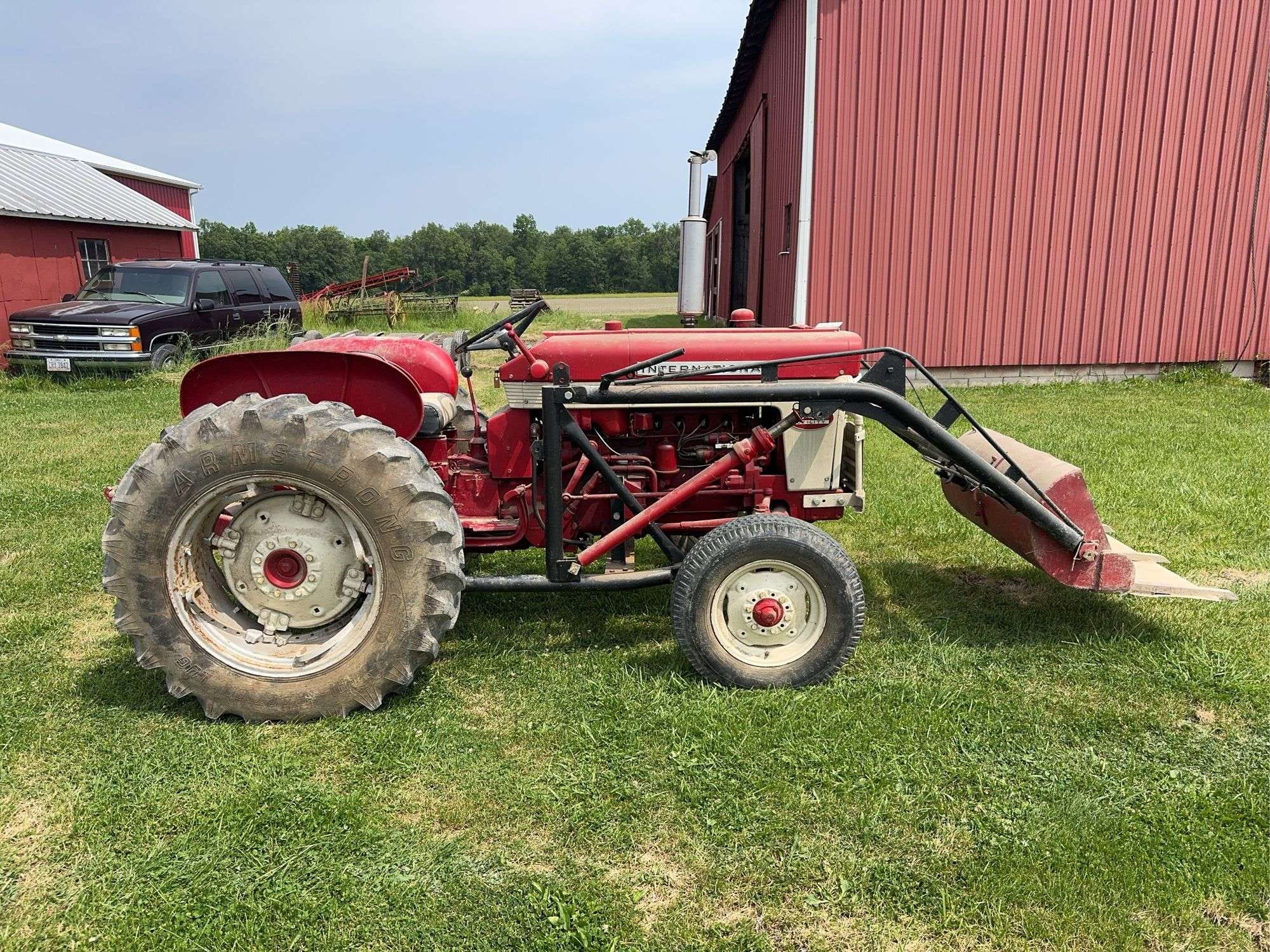 1958 International Harvester 340 Equipment Image0