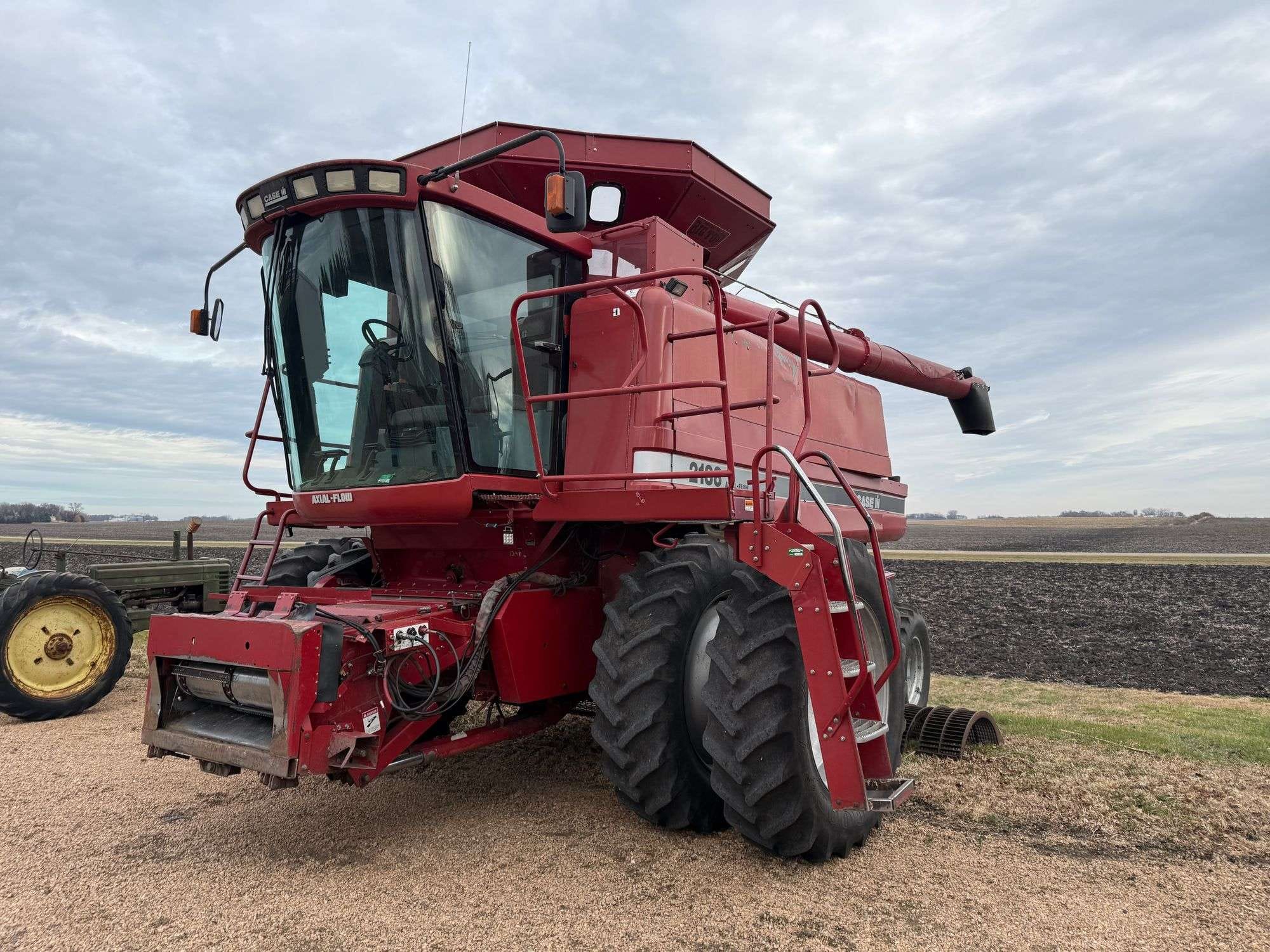 2001 Case IH 2188 Equipment Image0