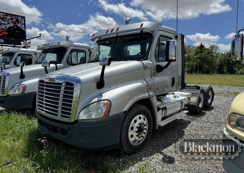 Main image Freightliner Cascadia