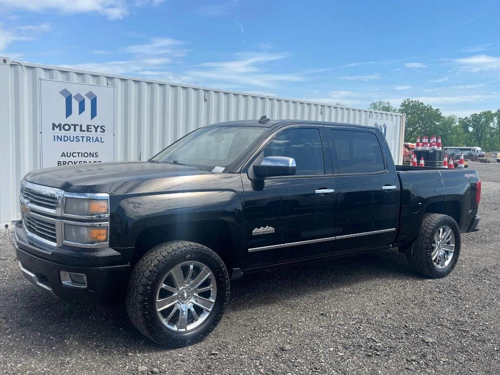 2014 Chevrolet 1500 Equipment Image0