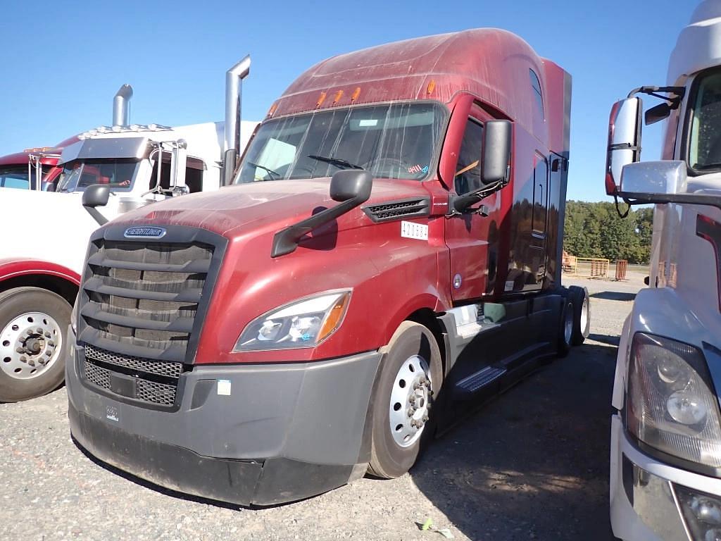 Image of Freightliner Cascadia Primary image