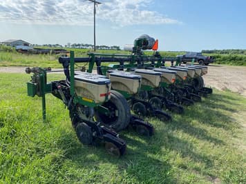 Main image Great Plains YP825A