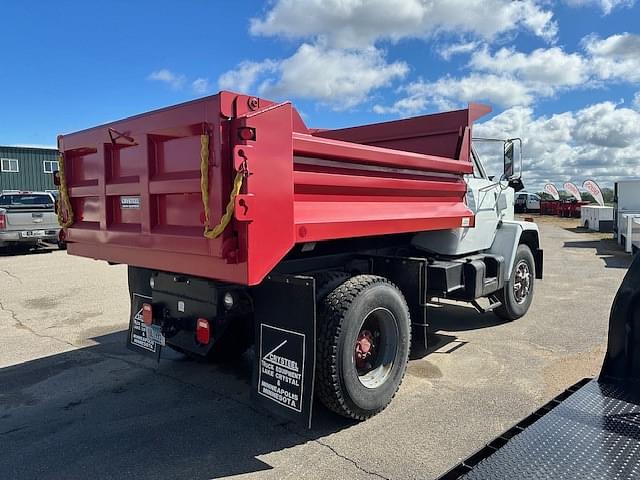 Image of Chevrolet Kodiak C7500 equipment image 4