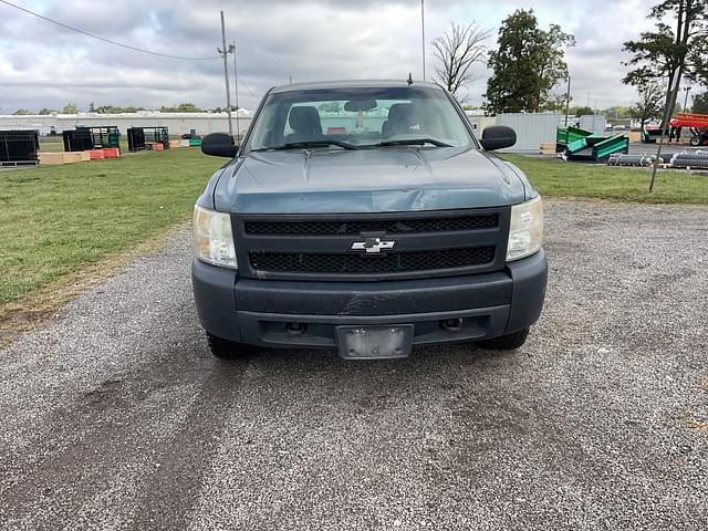 Image of Chevrolet Silverado equipment image 1