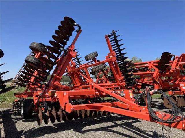 Image of Kuhn Krause Excelerator 8005 equipment image 1