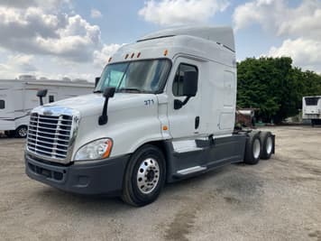 Main image Freightliner Cascadia