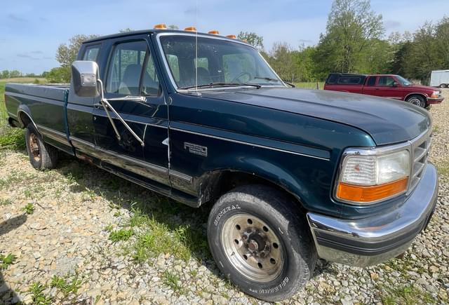 Image of Ford F-250 equipment image 1