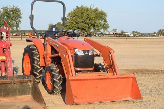 Image of Kubota L2501 equipment image 3