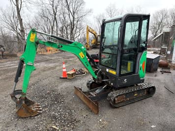 Main image Bobcat E20