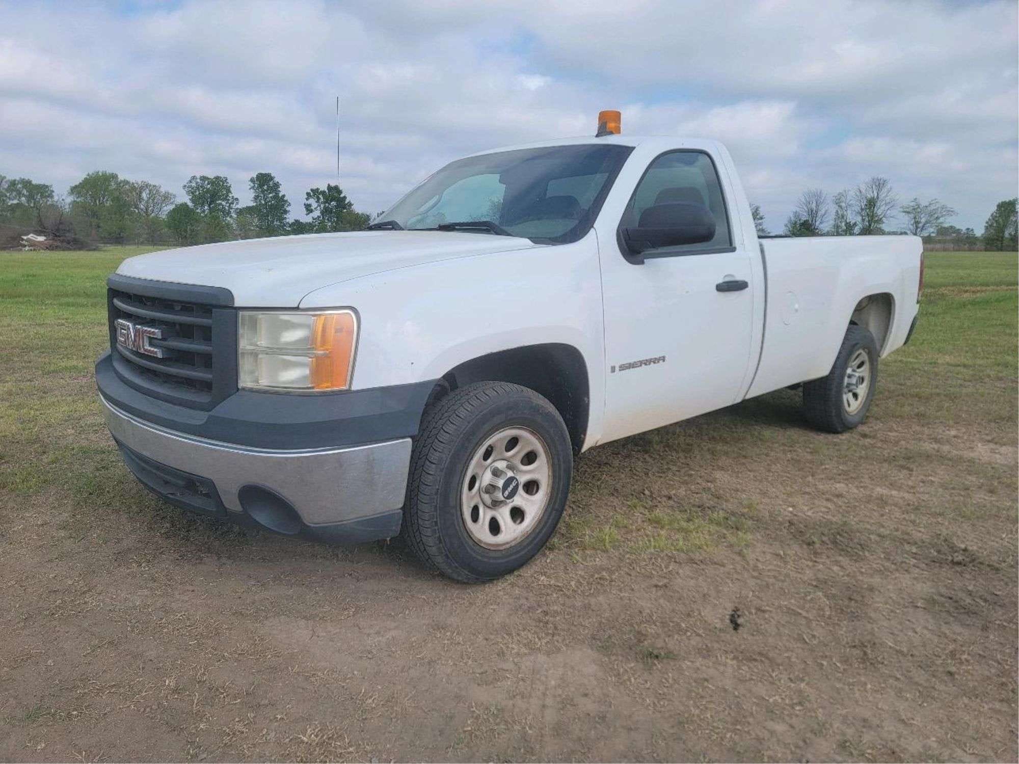 2008 GMC 1500 Equipment Image0