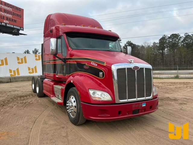 Image of Peterbilt 587 equipment image 2