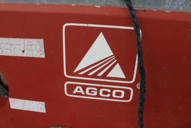 Image of AGCO 3726 equipment image 3