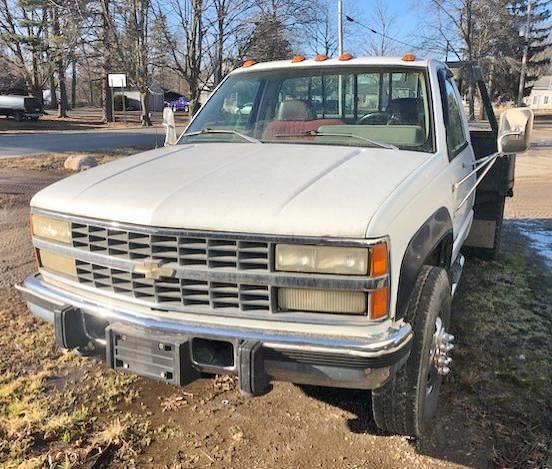 Image of Chevrolet 3500 equipment image 4