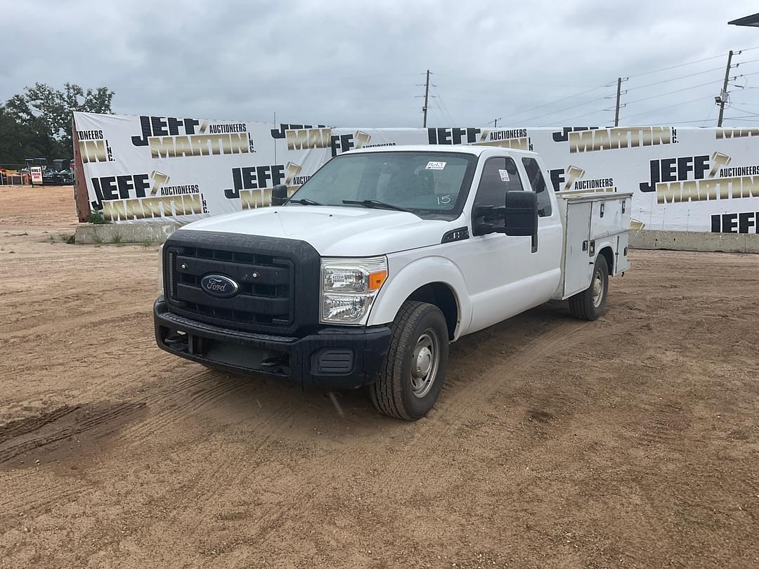 Image of Ford F-250 Primary image