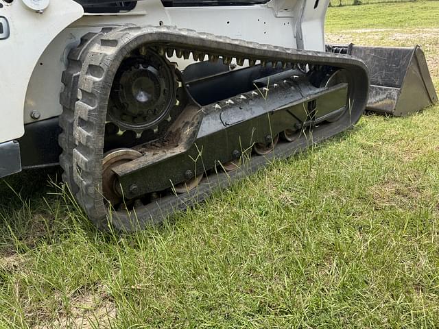 Image of Bobcat T630 equipment image 4