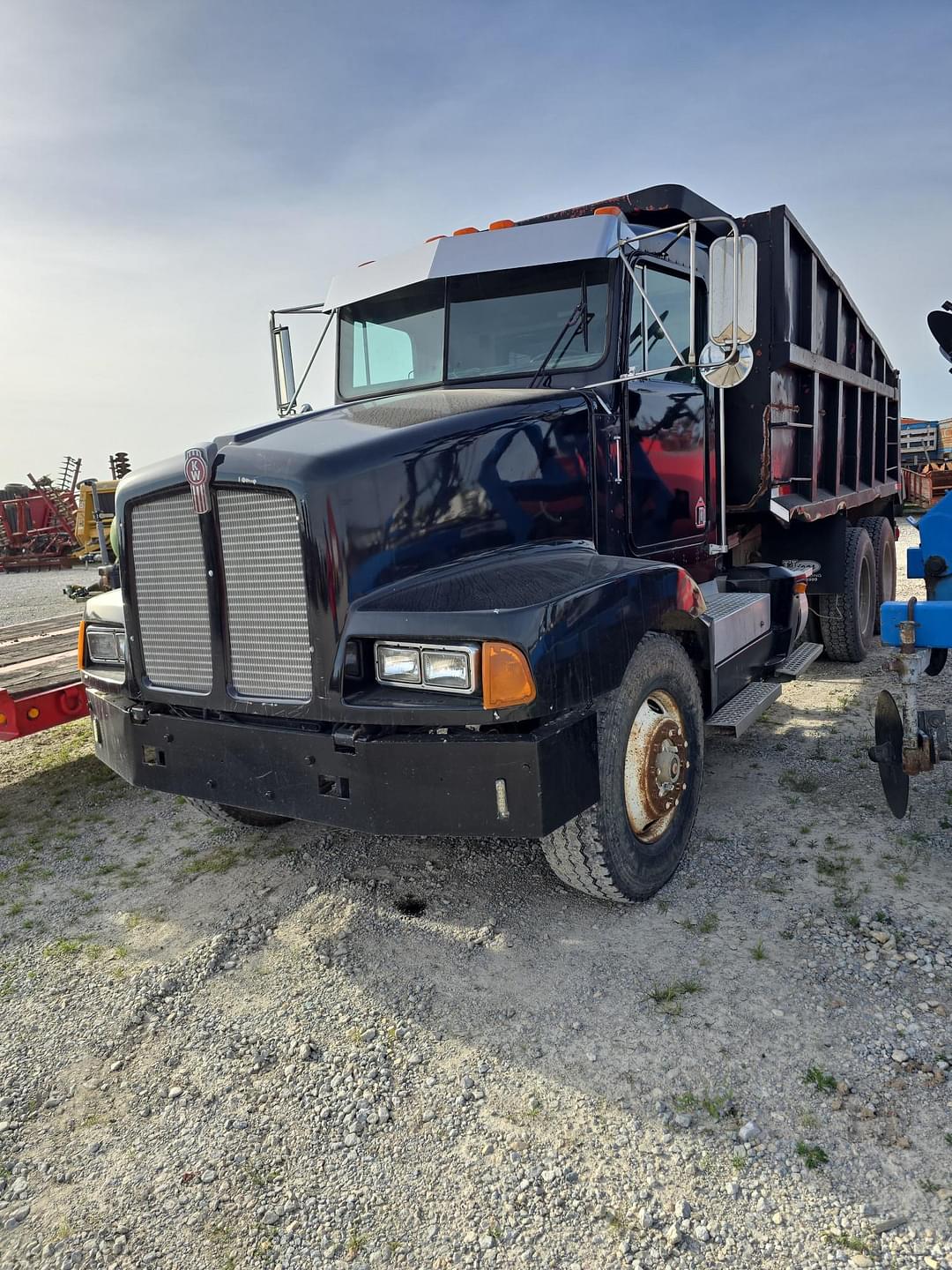 Image of Kenworth T400 Primary image
