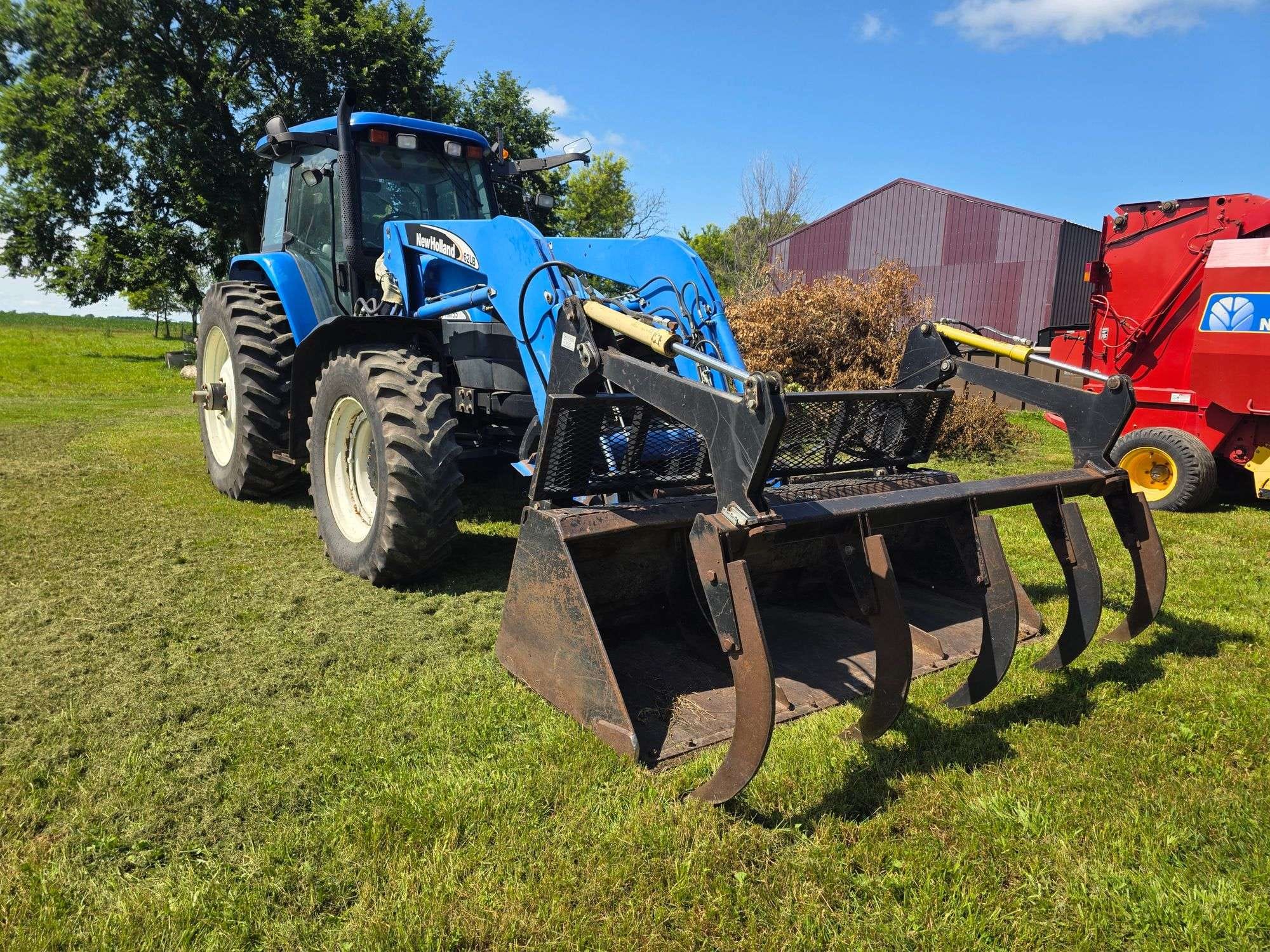 2003 New Holland TM155 Equipment Image0