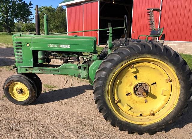 Image of John Deere B equipment image 1