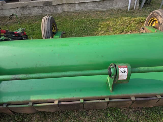 Image of John Deere 220 equipment image 4