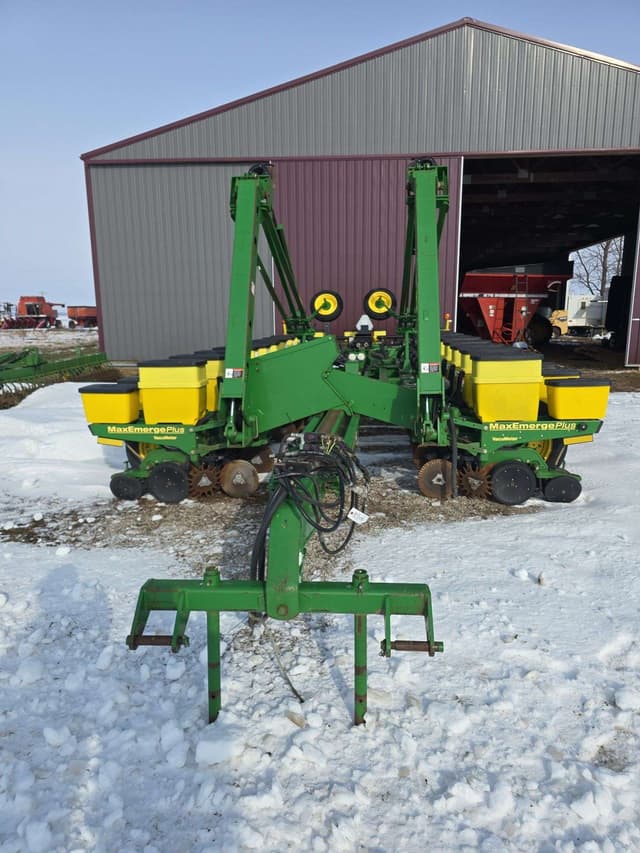 Image of John Deere 1770 equipment image 2