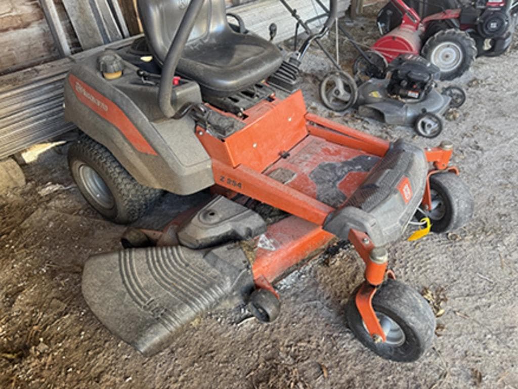 Image of Husqvarna Z254 Image 1