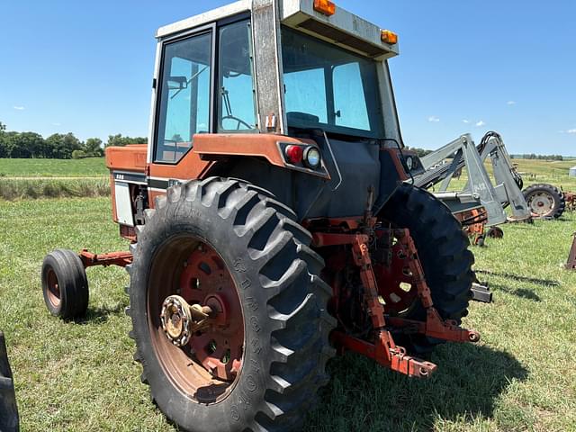 Image of International Harvester 886 equipment image 1