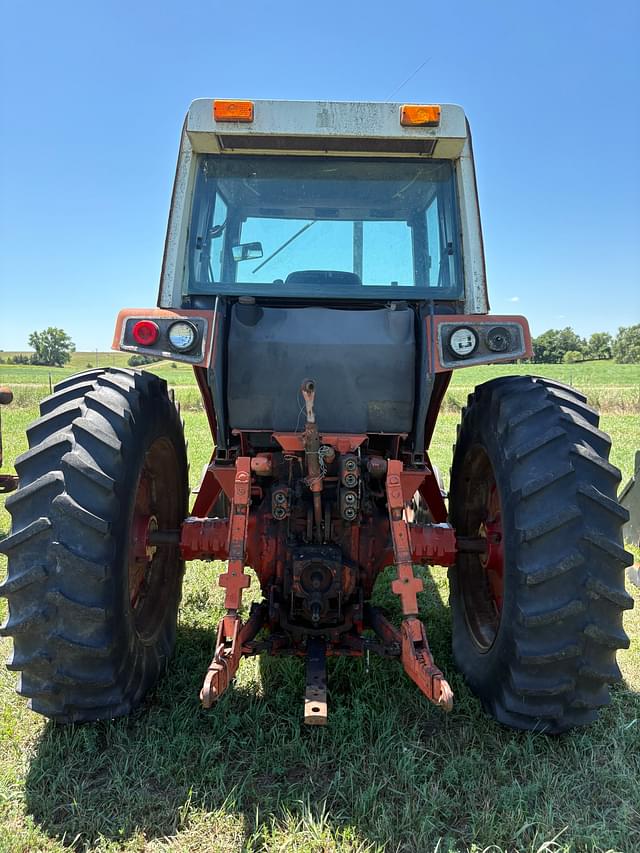 Image of International Harvester 886 equipment image 2