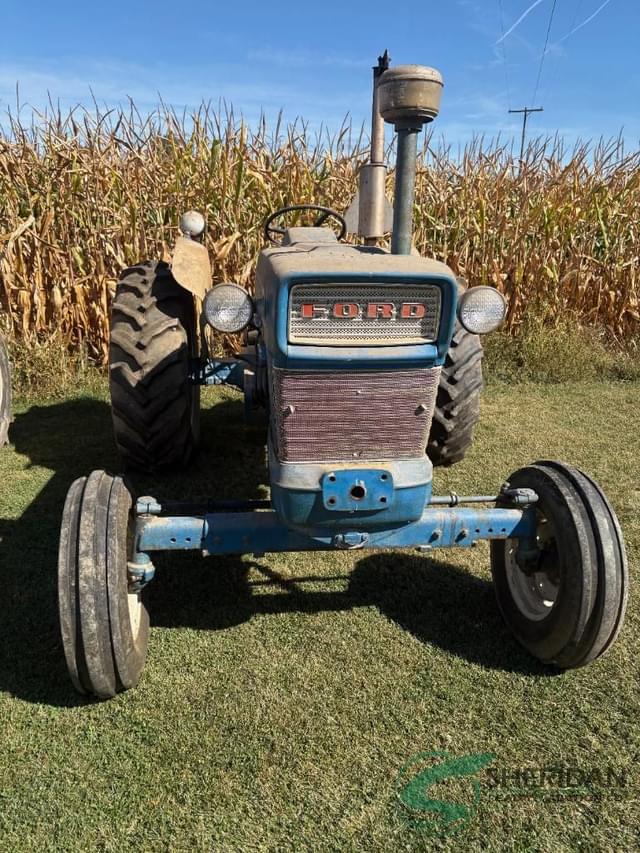 Image of Ford 5000 equipment image 4