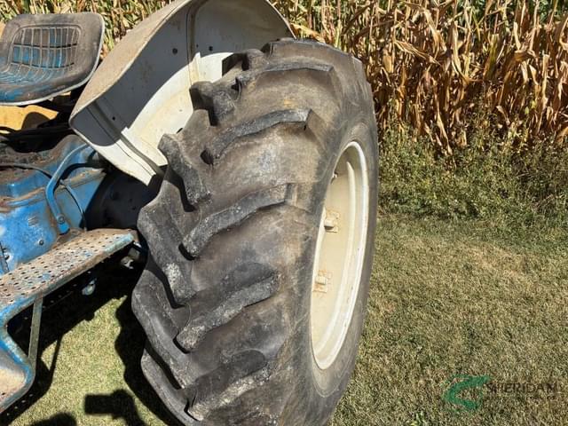 Image of Ford 5000 equipment image 1