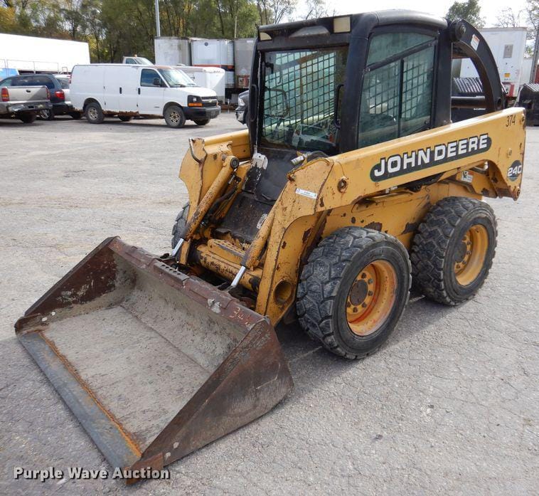 Main image John Deere 240