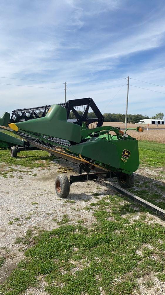 Main image John Deere 920F