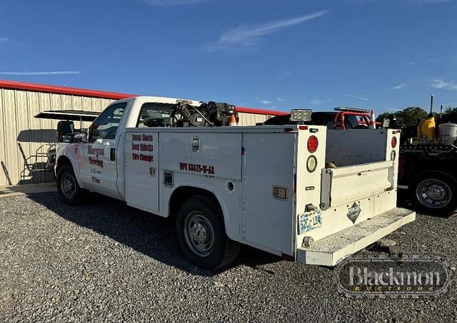 Image of Ford F-250 equipment image 1