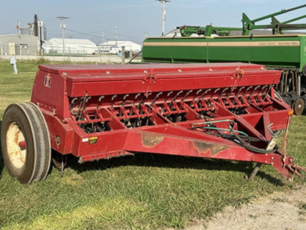 International Harvester 5100 Equipment Image0