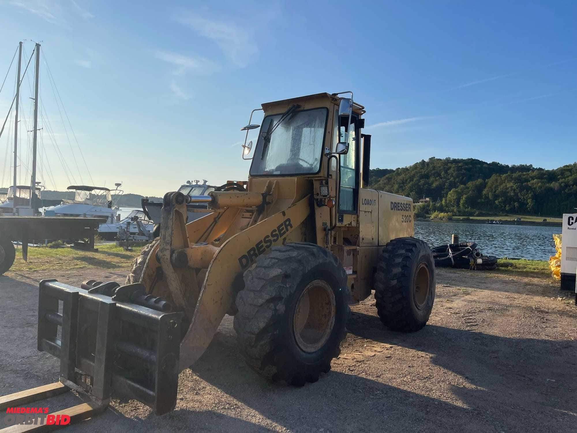 Main image Dresser 520C